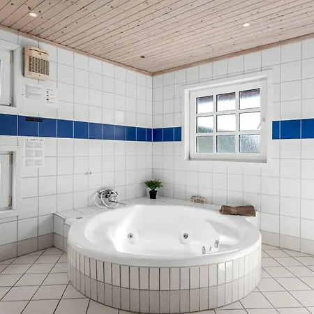 Antonetta - 80m From The Sea By Interhome Semesterbostad