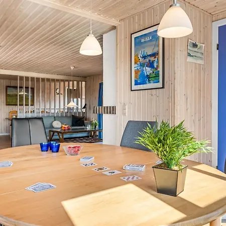 Antonetta - 80m From The Sea By Interhome Semesterbostad *